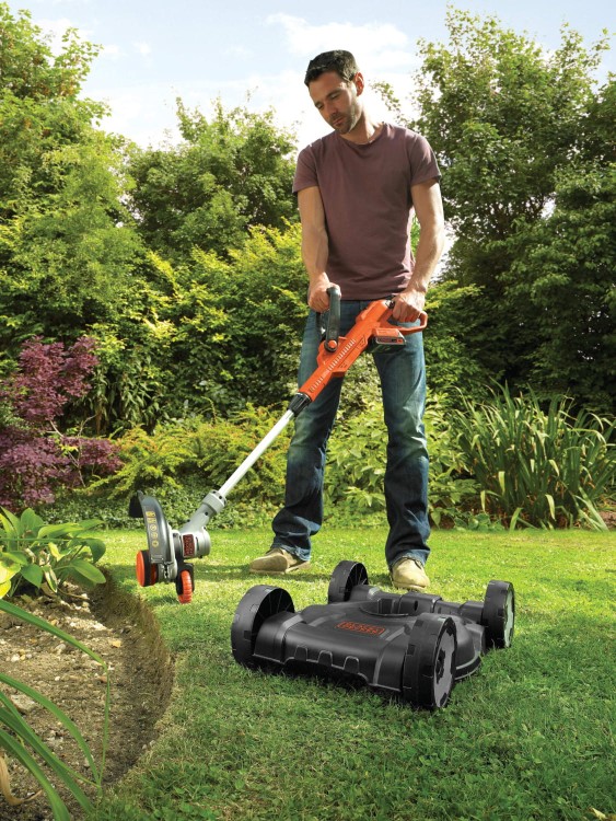 Black Decker STC1820CM Podkaszarka na akumulator