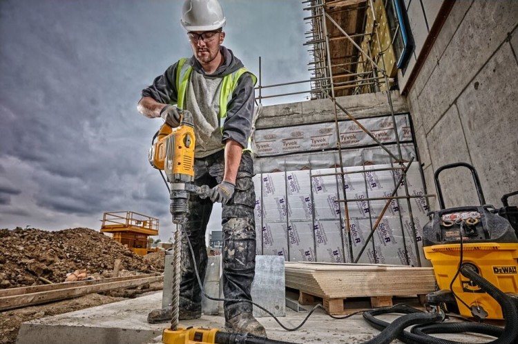 zastosowanie młotowiertarki DEWALT D25733K