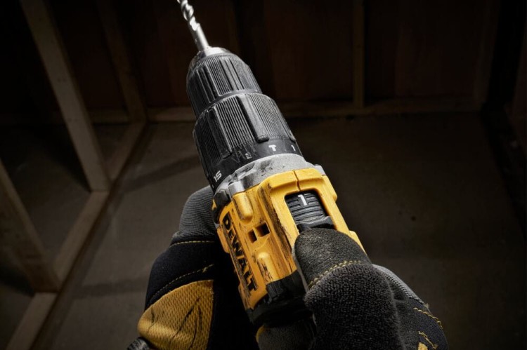 Wiertarko wkrętarka udarowa DeWalt DCD100YD2T zastosowanie
