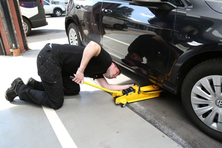 Podnośnik samochodowy Stanley STMT81251-1