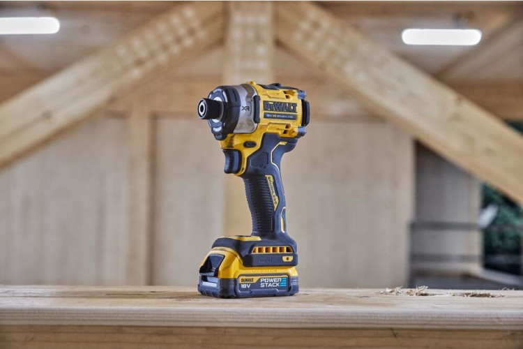 Zakrętarka udarowa DeWalt DCF860 zastosowanie