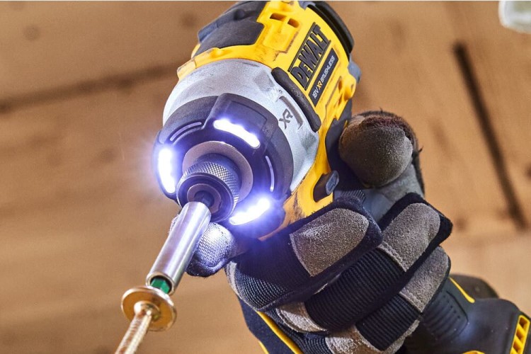 Zakrętarka udarowa DeWalt DCF860 zastosowanie
