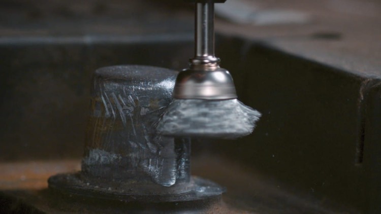 Szczotka ze stali węglowej DREMEL zastosowanie