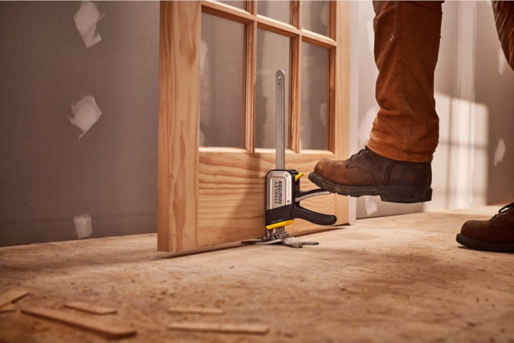 Podnośnik budowlany STANLEY FMHT83550-1 zastosowanie