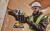 Wkrętarka udarowa 3-biegowa 18V DeWALT DCD1007N