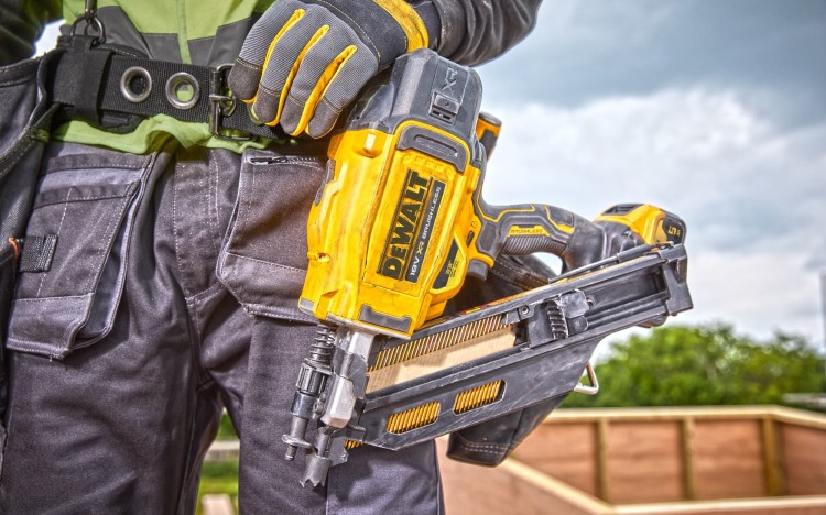 DeWALT DCN930