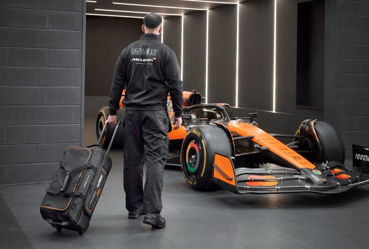 McLaren DeWALT DWST83522-9