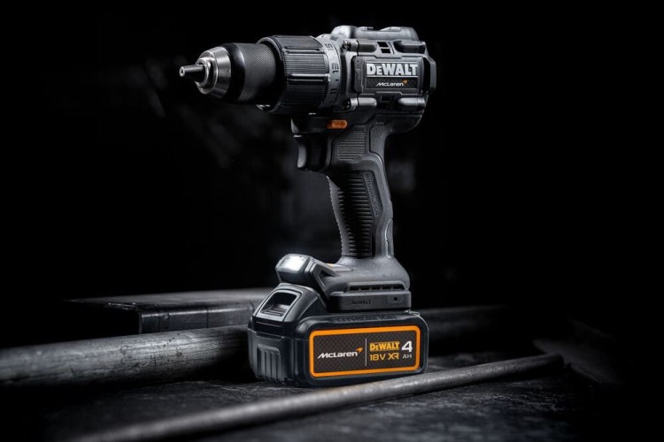 zastosowanie wkrętarki DeWALT DCD85M