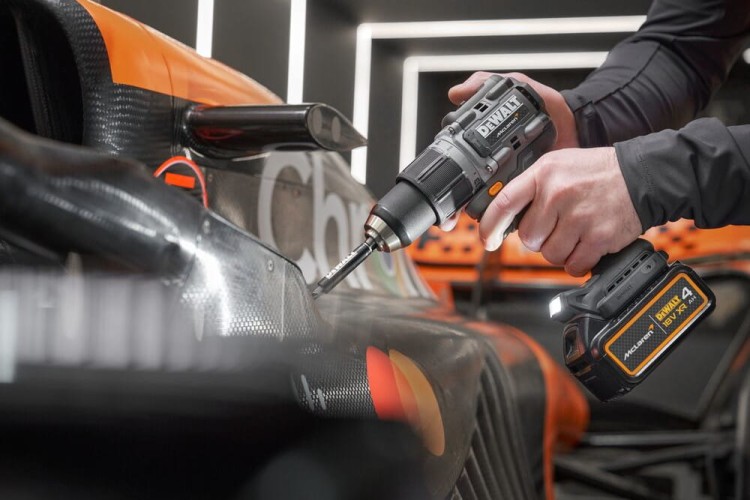 Wiertarko-wkrętarka DeWALT McLaren DCD85M zastosowanie