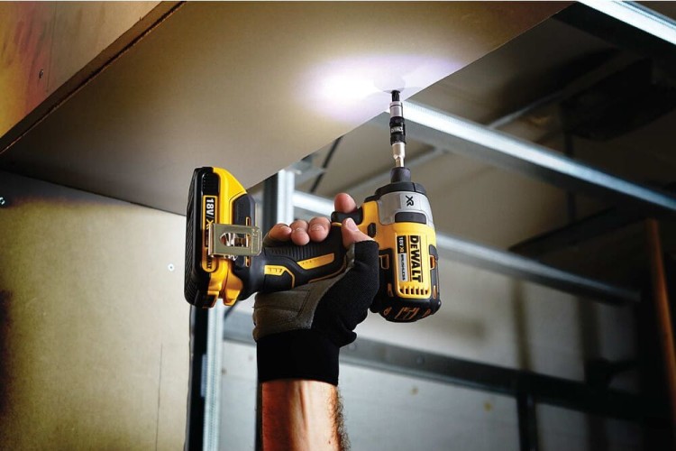 zastosowanie bitów DEWALT DT70518T