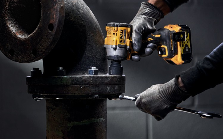 Klucz udarowy akumulatorowy 3/8"DeWALT