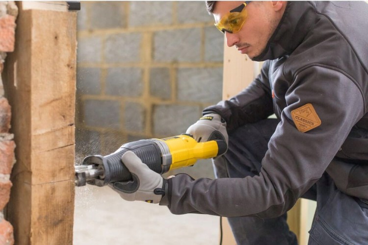 Stanley FME360 Piła szablasta - zastosowanie