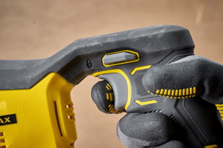 Piła szablasta akumulatorowa Stanley