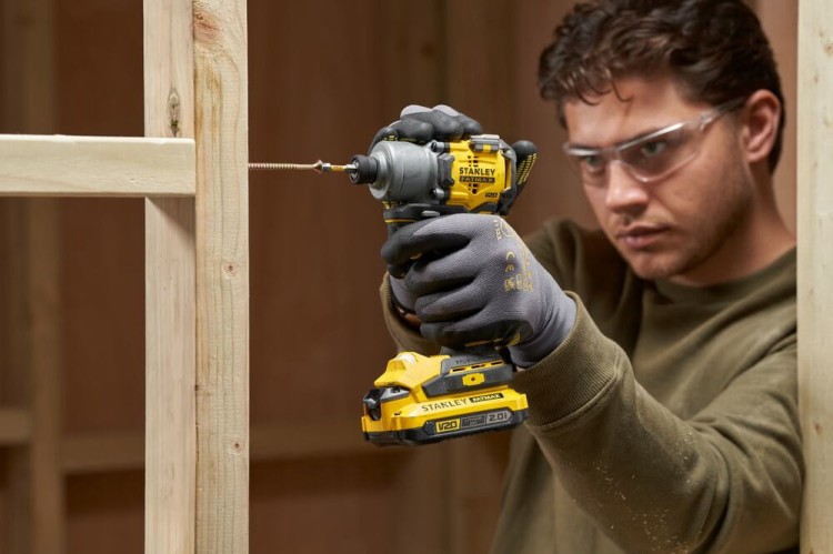 Zakrętarka STANLEY SFMCF830 zastosowanie
