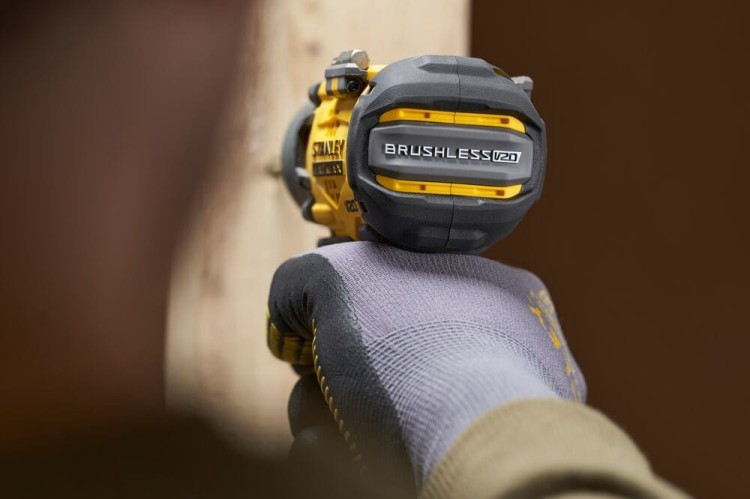 Zakrętarka udarowa STANLEY SFMCF830 zastosowanie