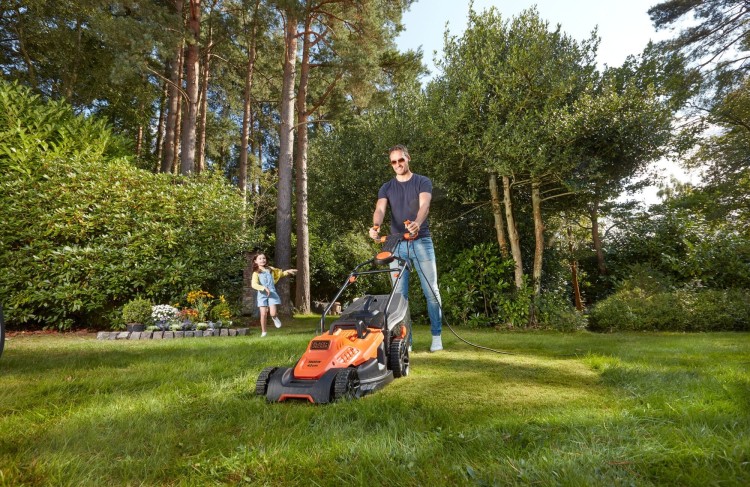 Kosiarka elektryczna 42cm BEMW481ES 1800W z uchwytem EasySteer Black Decker  - Zastosowanie