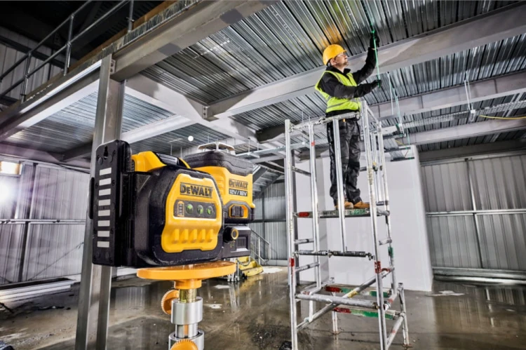 zastosowanie Lasera DeWALT DCE089D1G18