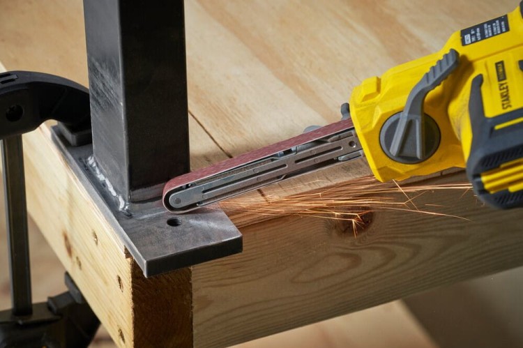 Pilnik taśmowy STANLEY SFMCE210 zastosowanie