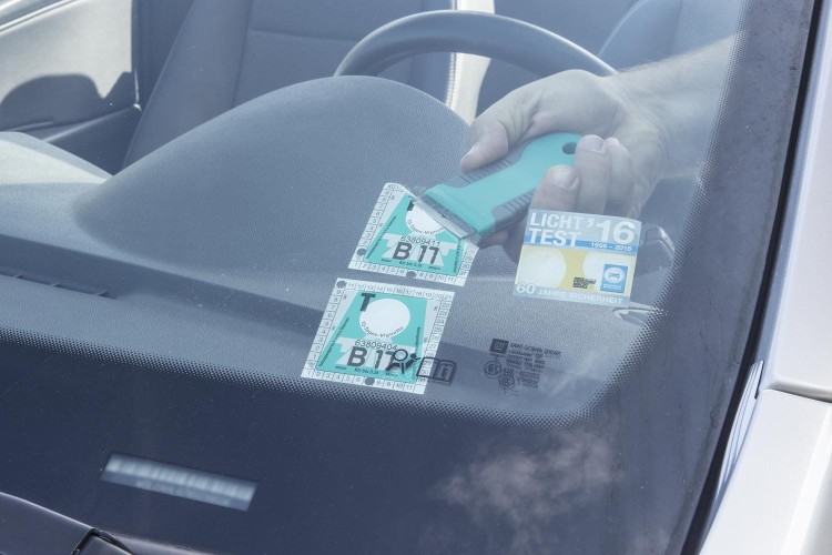 WOLFCRAFT 4126000 zastosowanie na szybie