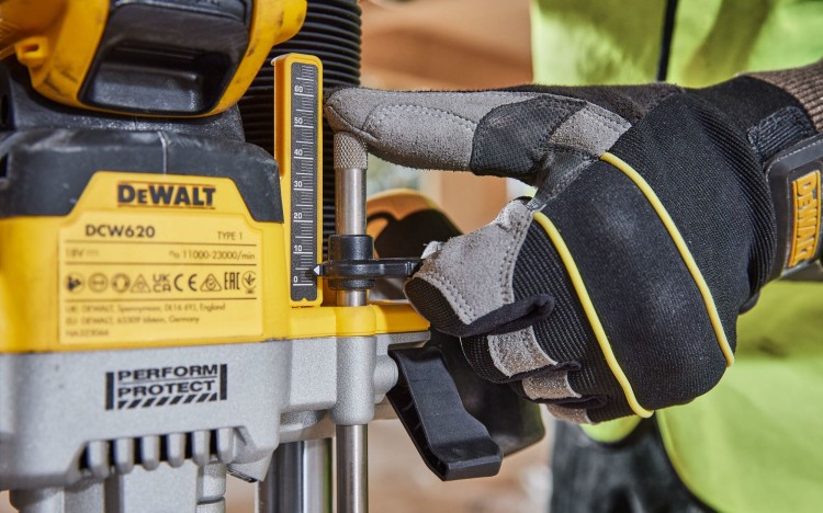 Frezarka akumulatorowa DeWALT