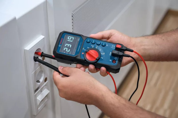 zastosowanie multimetra Bosch GDM 600-15