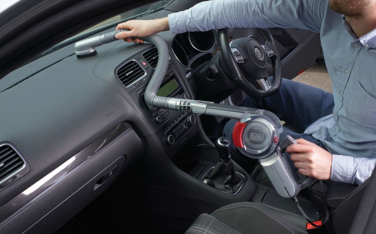 zastosowanie odkurzacza samochodowego 12V Black Decker PV1200AV.jpg