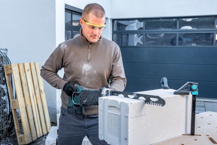 zastosowanie Brzeszczotu do betonu komórkowego, pustaków WOLFCRAFT 2668000