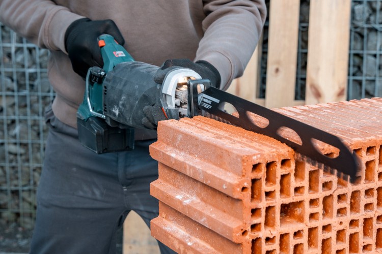 Brzeszczot szablasty HM WOLFCRAFT 2668000 zastosowanie