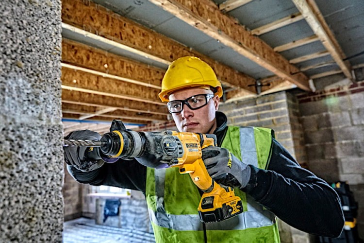 Zastosowanie młotowiertarki DEWALT DCH263P1