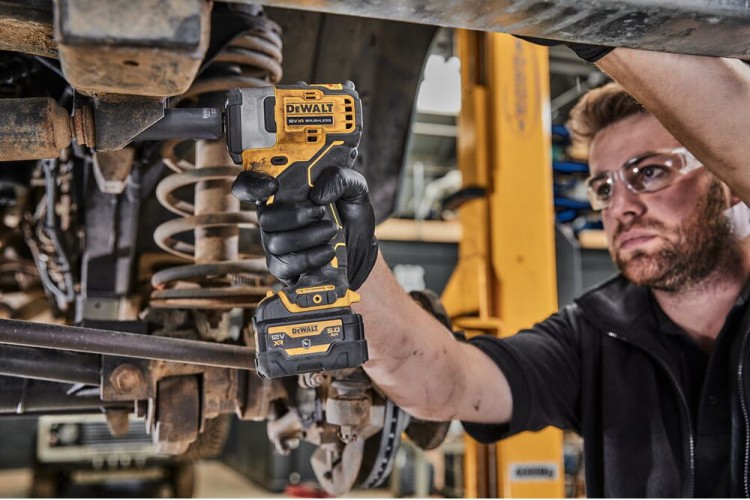 DEWALT DCF901P2 Klucz udarowy bezszczotkowy