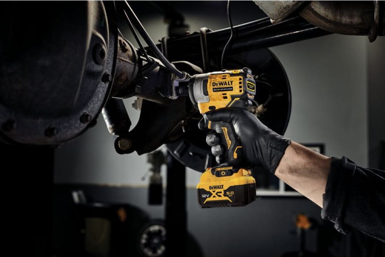 DEWALT DCF901P2 Klucz udarowy akumulatorowy 1/2" 12V
