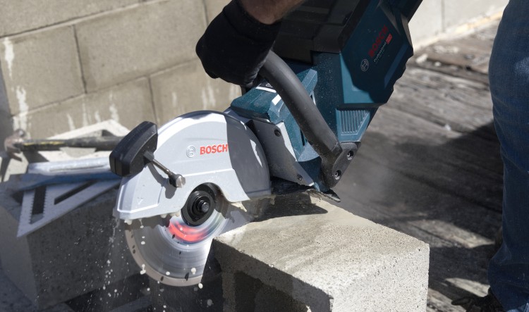zastosowanie przecinarki do betonu Bosch GCS 18V-230