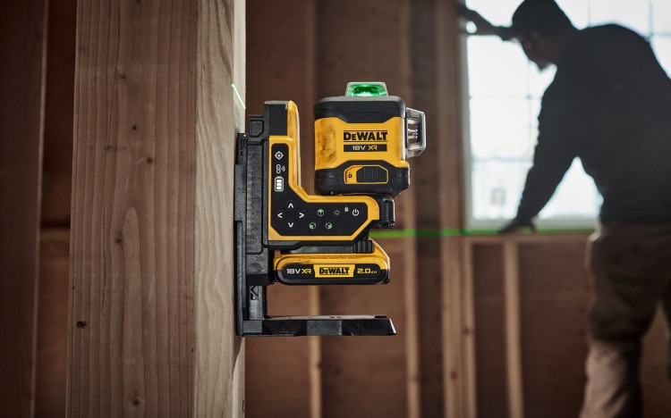 zastosowanie lasera liniowego 3x360° DEWALT DCLE34035D1