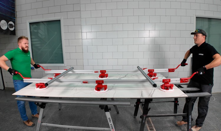 zastosowanie systemu do przenoszenia płyt SPRUT MECHANIC