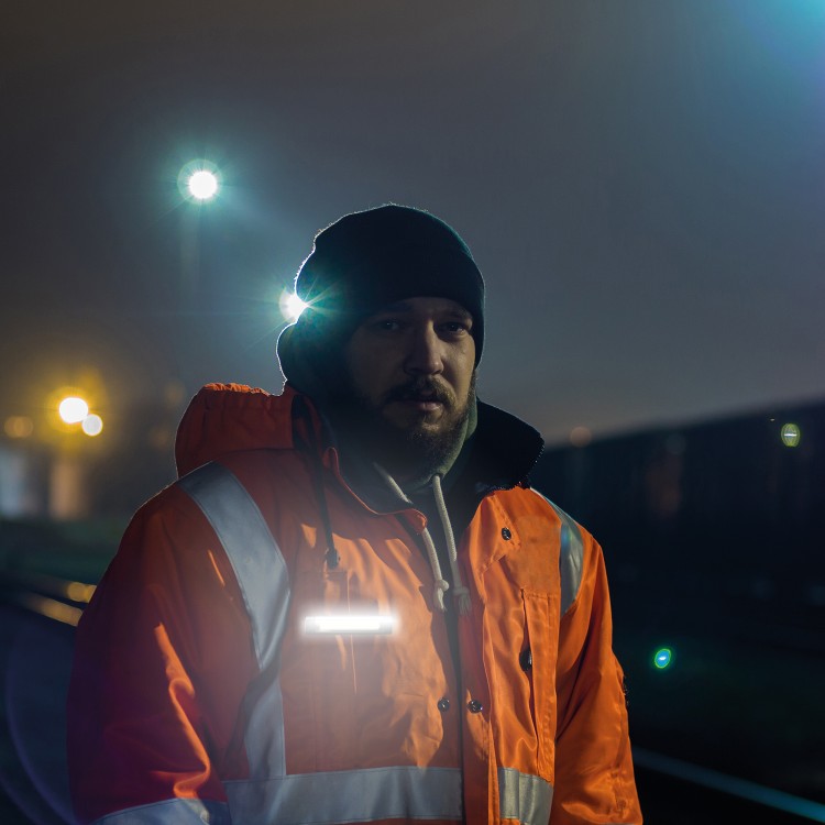 zastosowanie latarki czołowej FLEX WEAR SCANGRIP