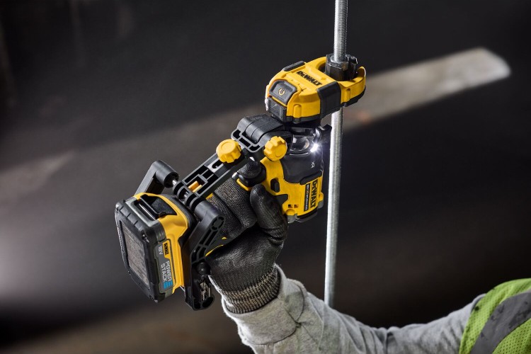 Przystawka do nakrętek prętów gwintowanych IMPACT CONNECT DEWALT DT20562 zastosowanie