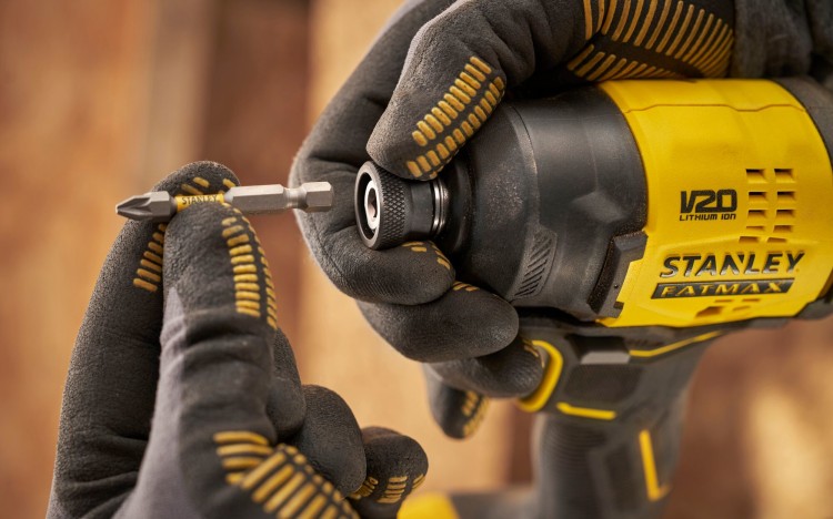 zastosowanie zakrętarki akumulatorowej 18V V20 body Stanley SFMCF811
