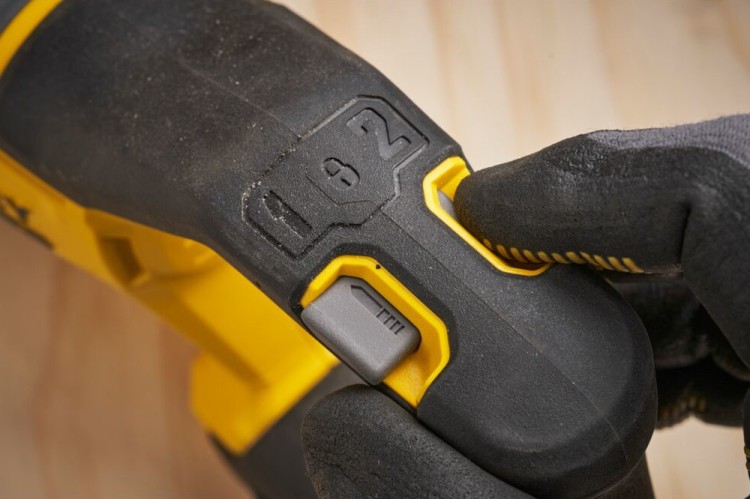 zastosowanie piły szablowej  STANLEY SFMCS311