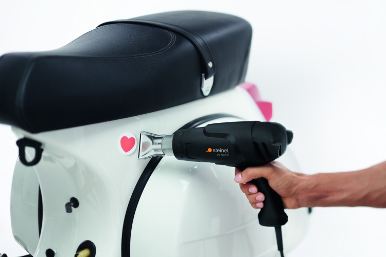 zastosowanie opalarki sieciowej STEINEL ST068929 do naklejek