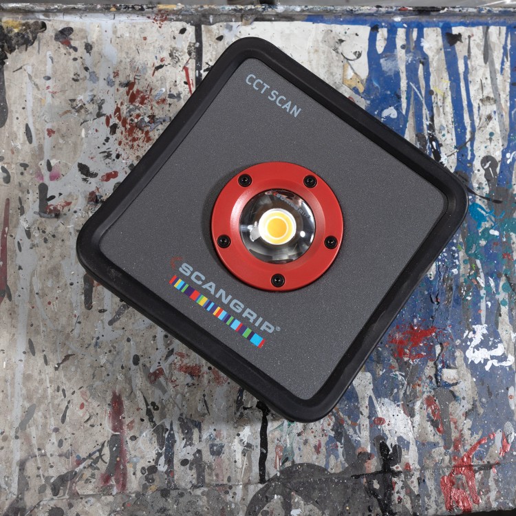 Lampa robocza do detalingu SCANGRIP 03.5658