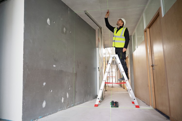 zastosowanie lasera BOSCH EXPERT EXLL18V-120-33CG