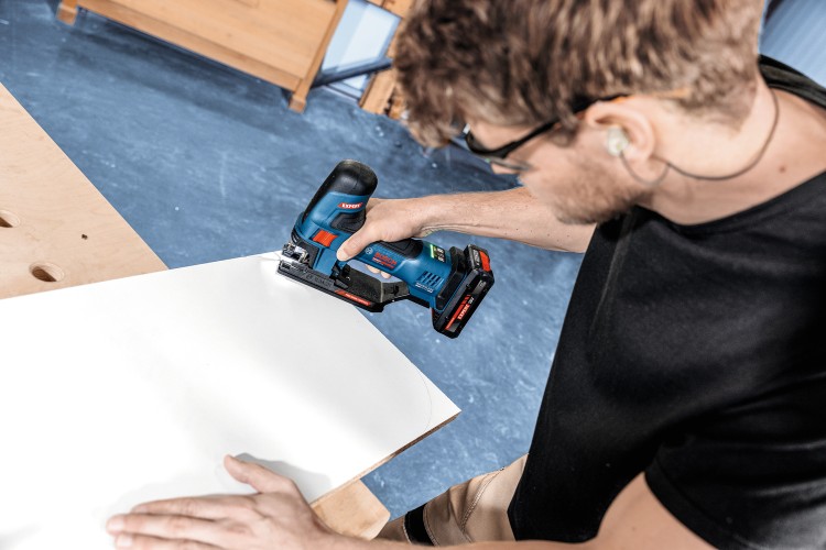 Wyrzynarka BOSCH EXPERT EXST18V-155S zastosowanie