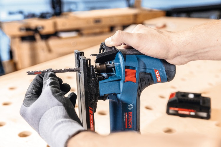 zastosowanie wyrzynarki BOSCH EXPERT EXST18V-155S