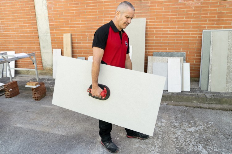 zastosowanie tłoka próżniowego do przyssawek do płytek  RUBI 28845