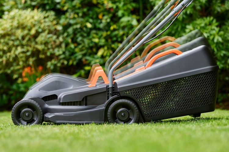zastosowanie Kosiarki do trawy Black Decker BEMW351