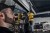 Zastosowanie nitownicy DEWALT DCF403