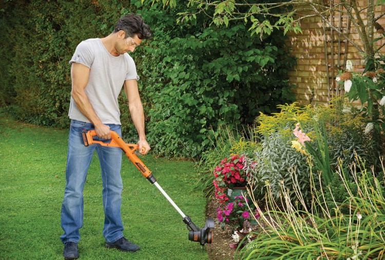 Podkaszarka akumulatorowa Black Decker