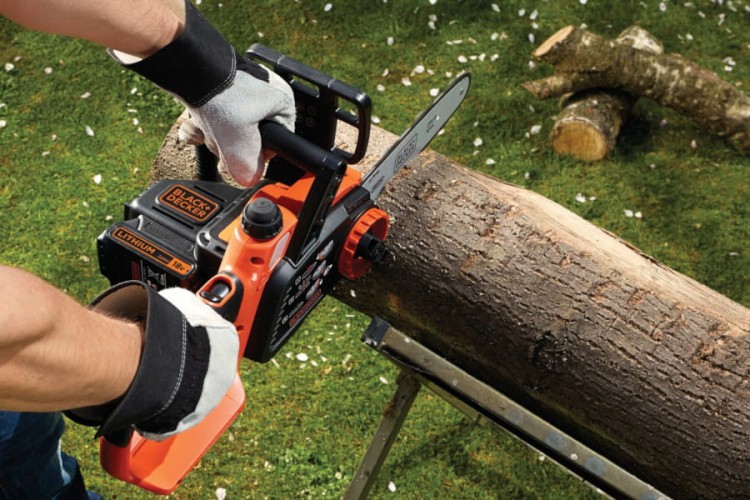 BLACK&DECKER GKC1825L20 Piła łańcuchowa - Zastosowanie