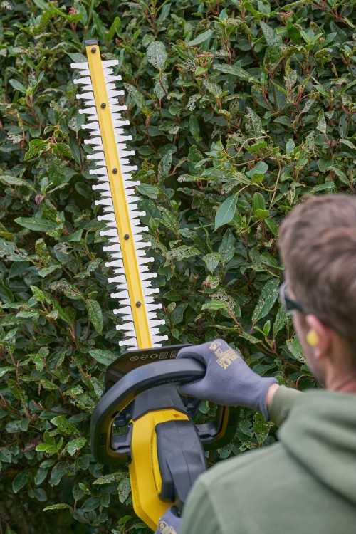 zastosowanie Nożyc do żywopłotu Stanley SFMCHT655