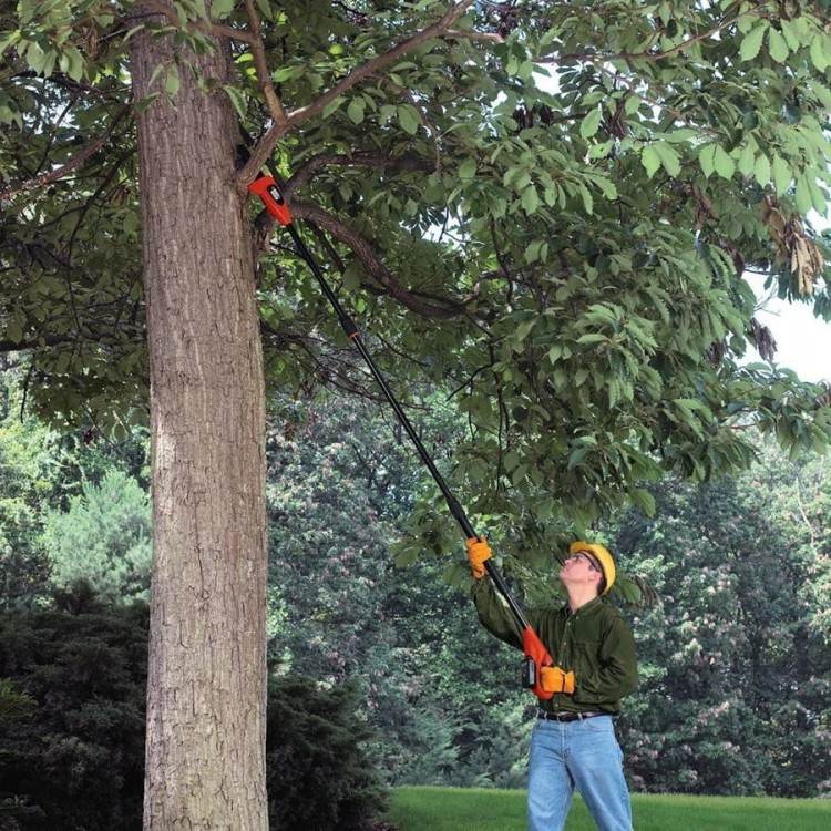 zastosowanie piły łańcuchowej 18V BLACK DECKER GPC1820B